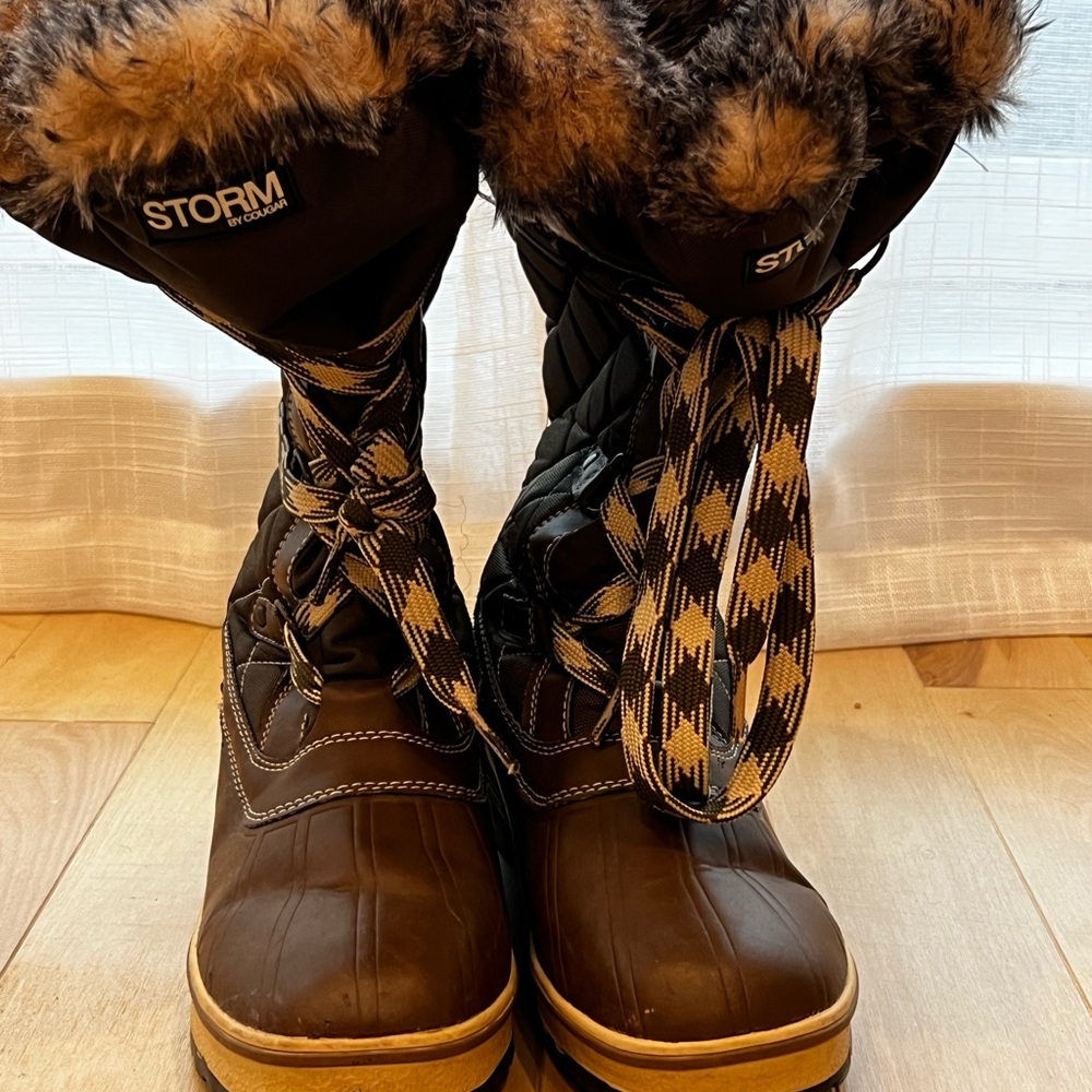 Storm winter boots